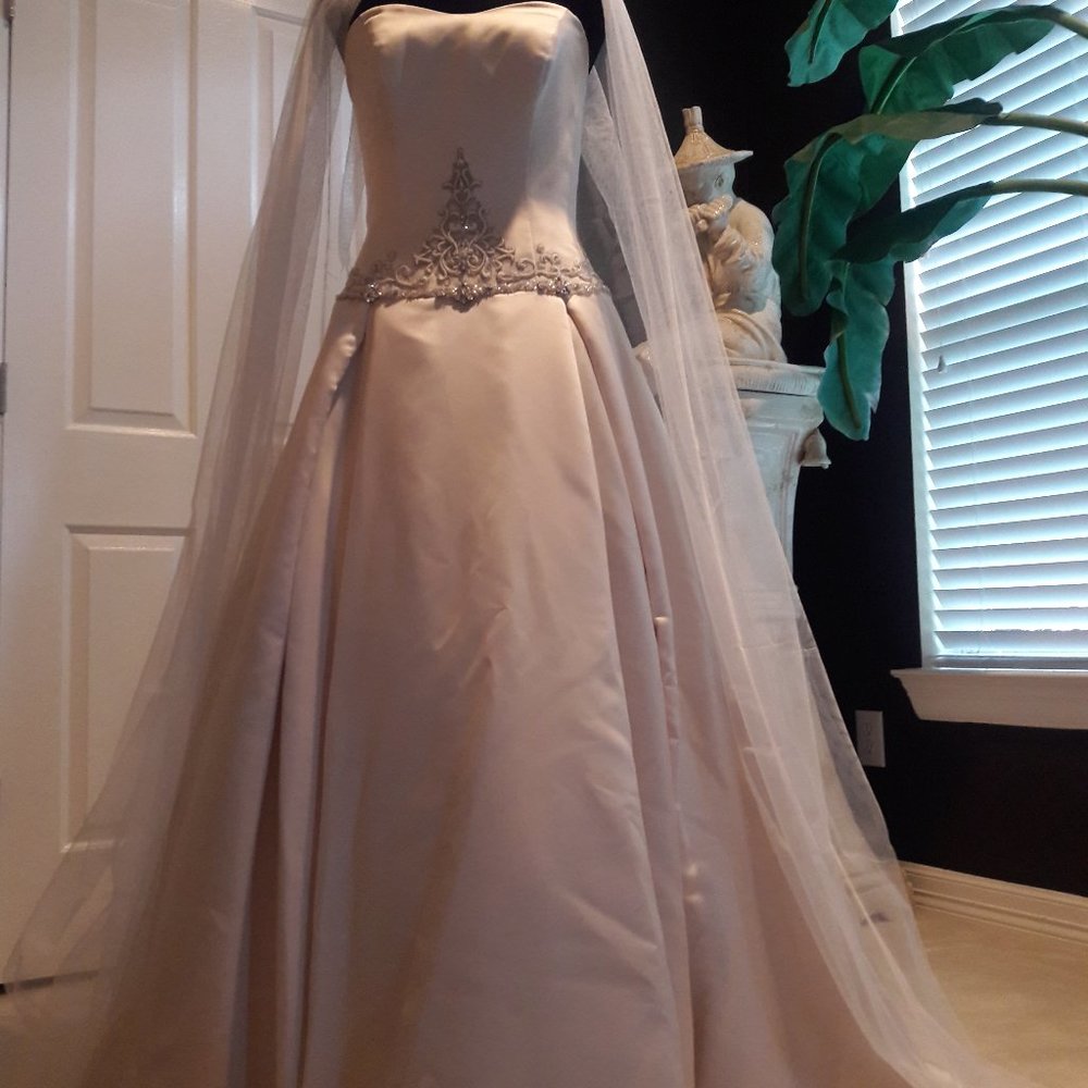 wedding dress